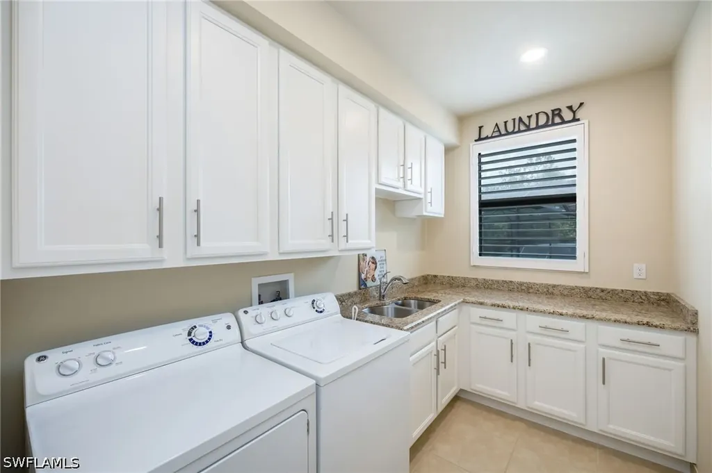 3335 Pacific Drive Naples FL 34119