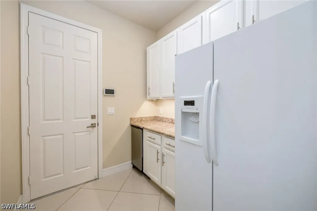 3335 Pacific Drive Naples FL 34119