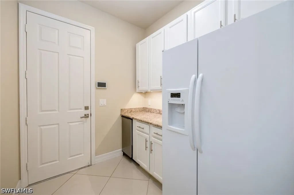 3335 Pacific Drive Naples FL 34119