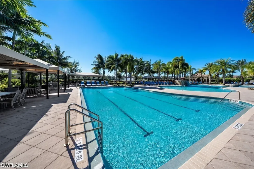 3335 Pacific Drive Naples FL 34119