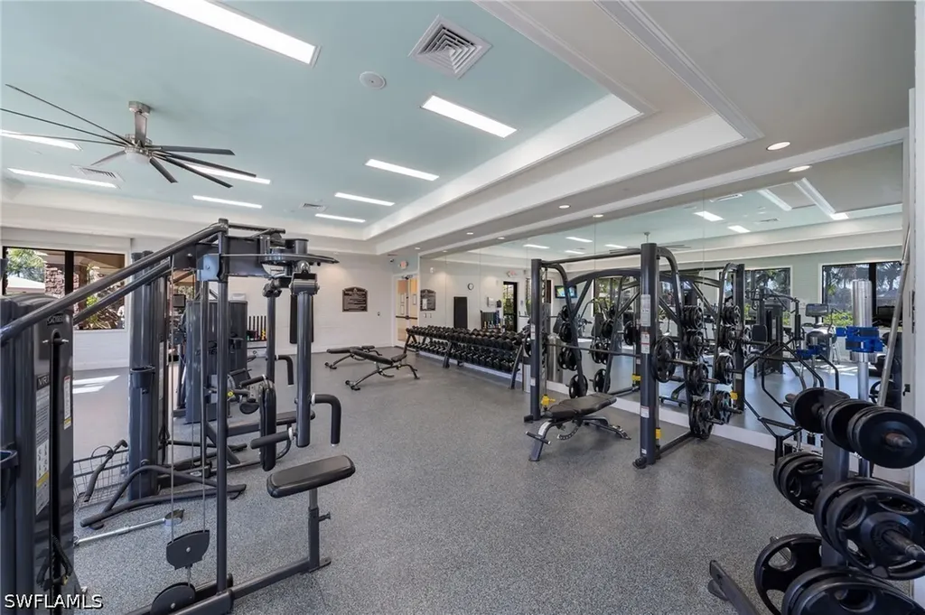 3335 Pacific Drive Naples FL 34119