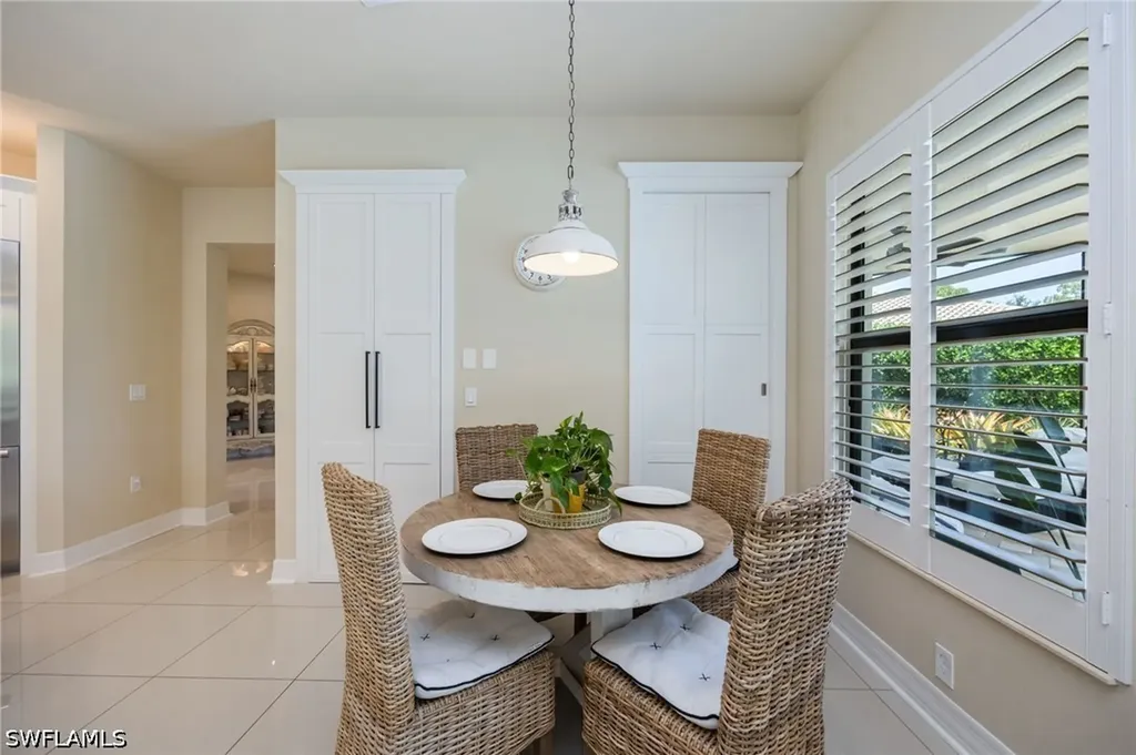3335 Pacific Drive Naples FL 34119