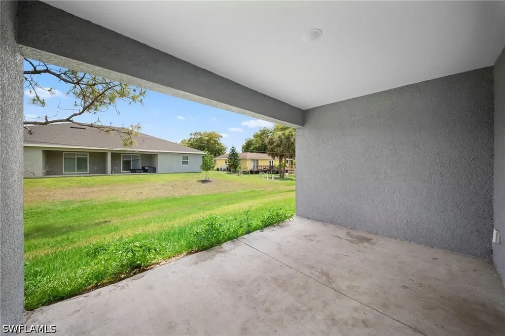 5022 25th Street SW Lehigh Acres FL 33973