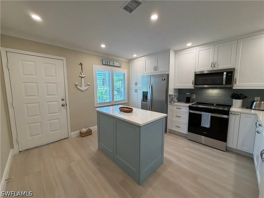3002 Sandpiper Bay Circle Naples FL 34112