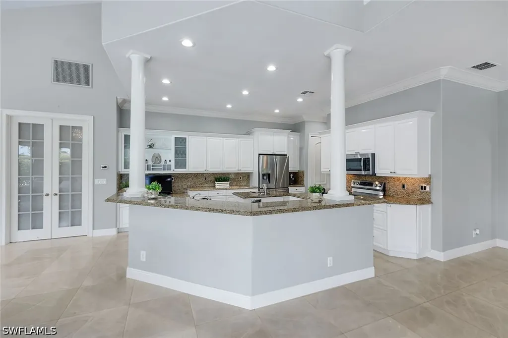 1578 S Barfield Court Marco Island FL 34145
