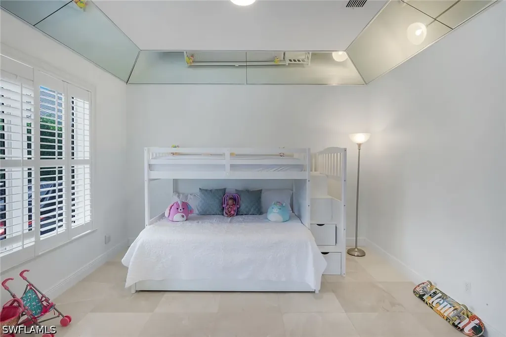 1578 S Barfield Court Marco Island FL 34145