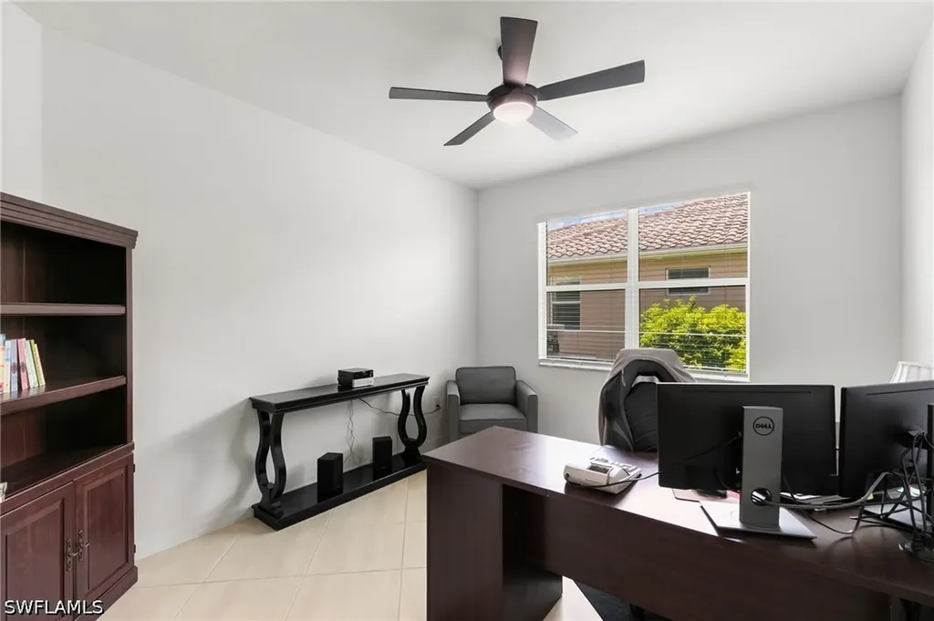 2547 Vine Avenue Naples FL 34120
