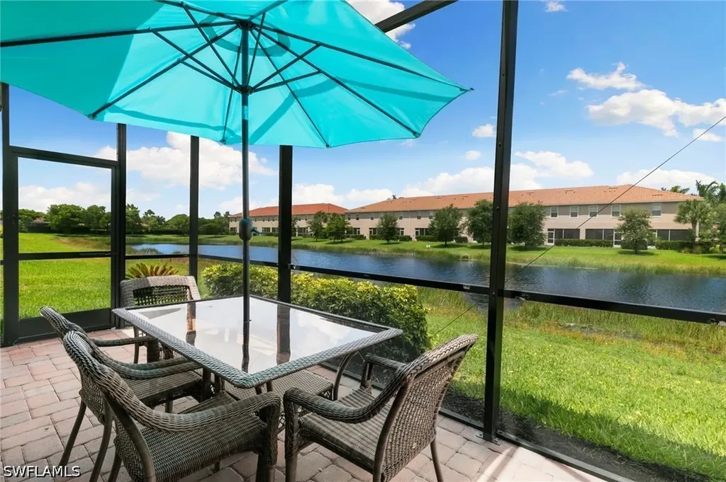 2547 Vine Avenue Naples FL 34120