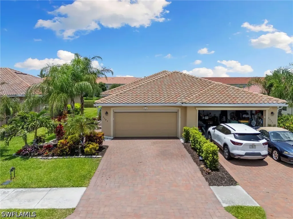 2547 Vine Avenue Naples FL 34120