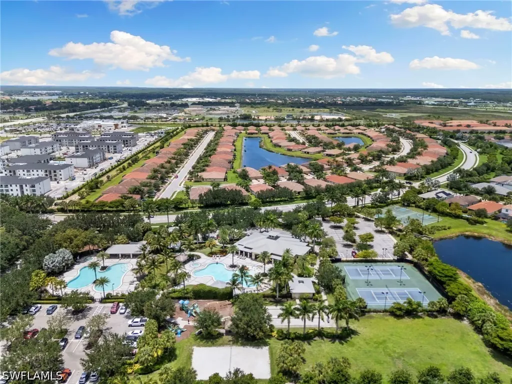 2547 Vine Avenue Naples FL 34120