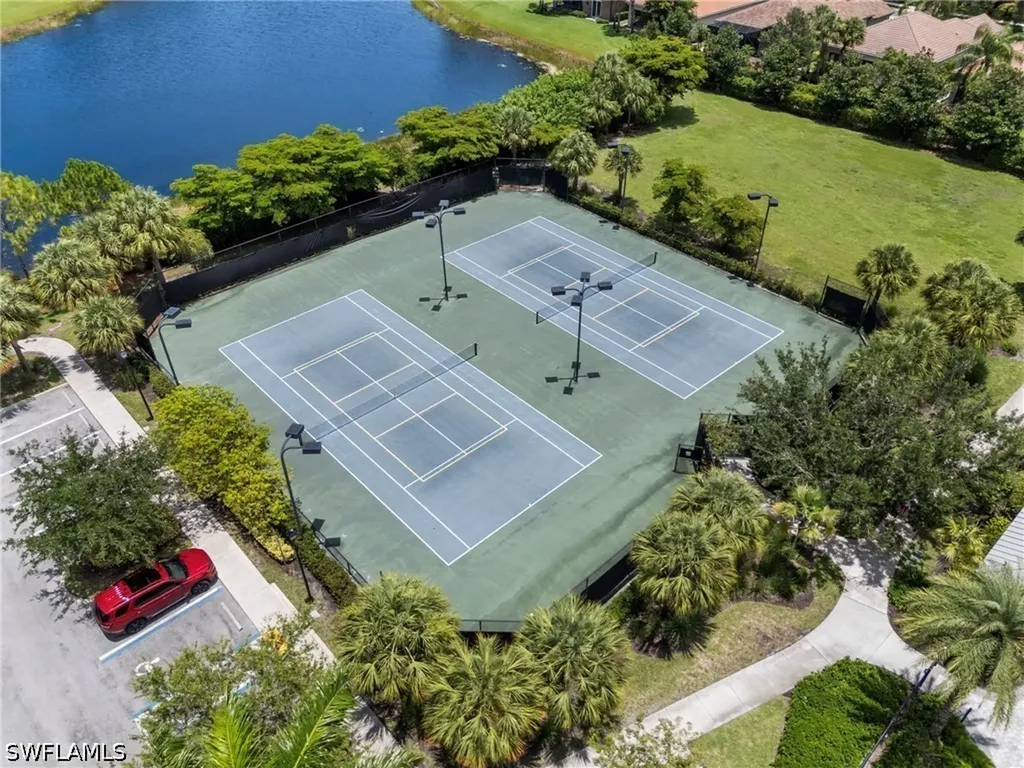 2547 Vine Avenue Naples FL 34120