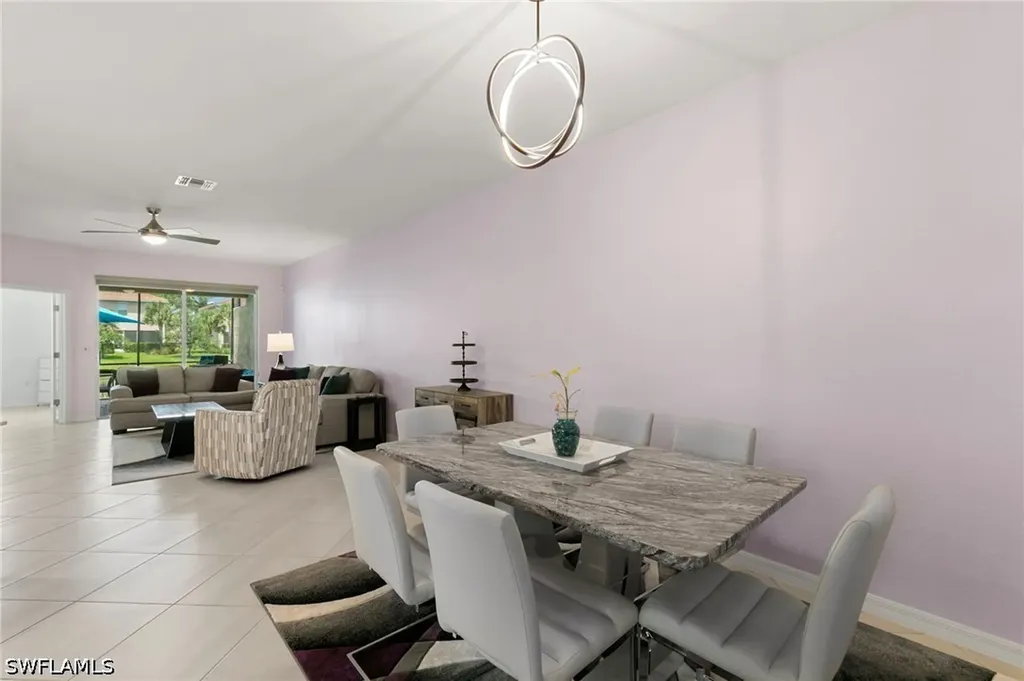 2547 Vine Avenue Naples FL 34120