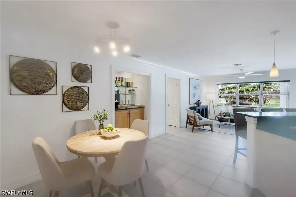 675 Pompano Drive Naples FL 34110