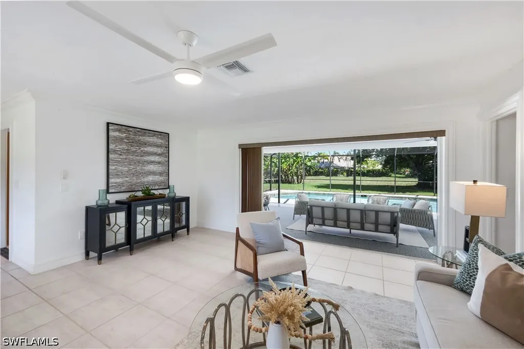 675 Pompano Drive Naples FL 34110