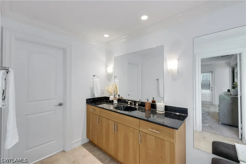 675 Pompano Drive Naples FL 34110