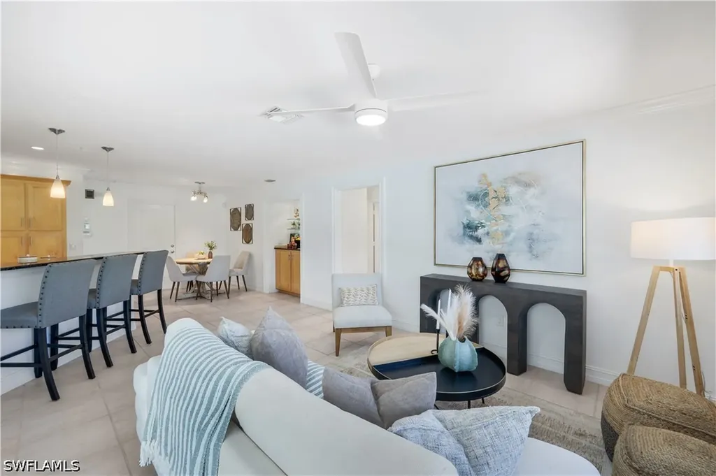 675 Pompano Drive Naples FL 34110