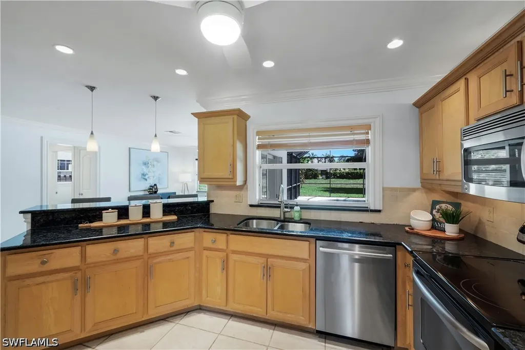 675 Pompano Drive Naples FL 34110