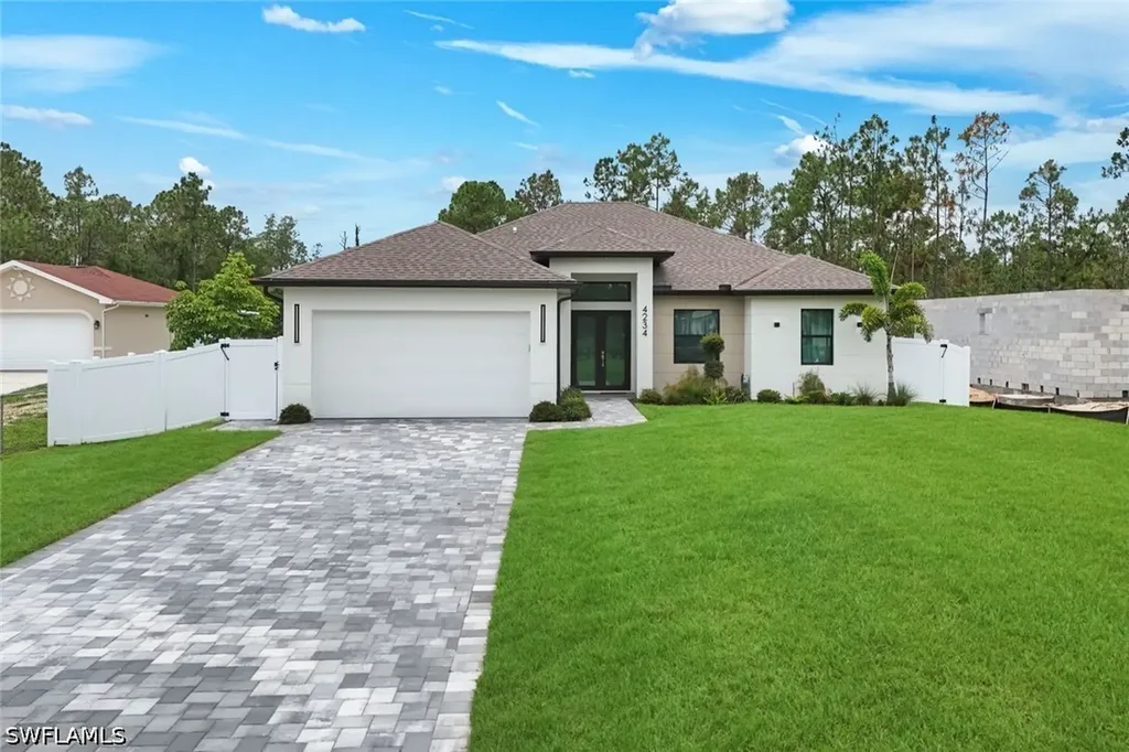 4234 27th Avenue NE Naples FL 34120