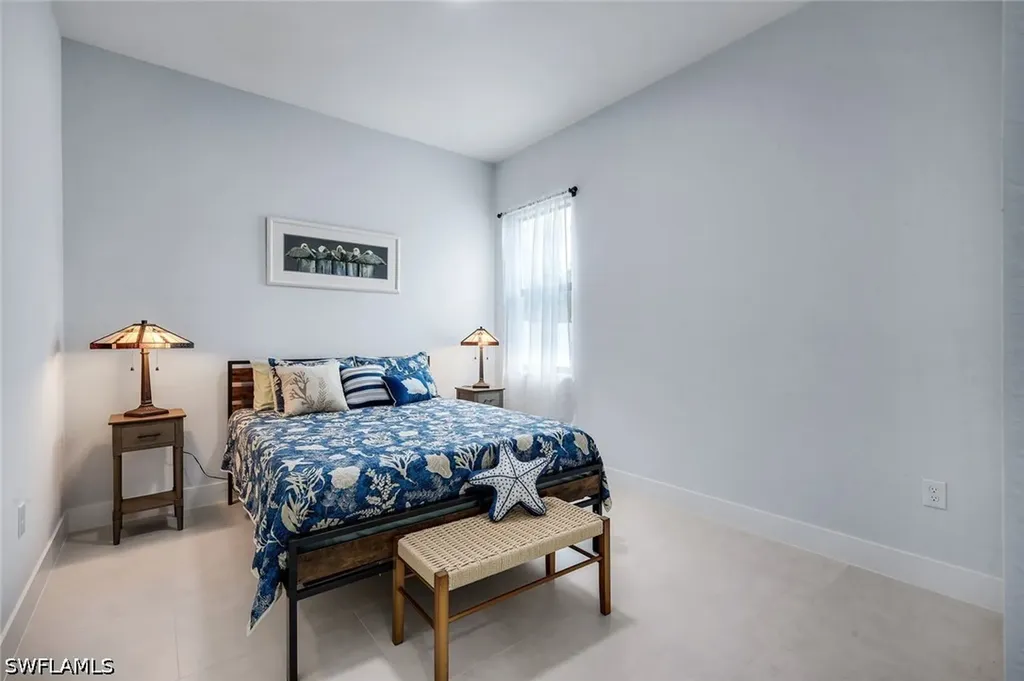 4234 27th Avenue NE Naples FL 34120