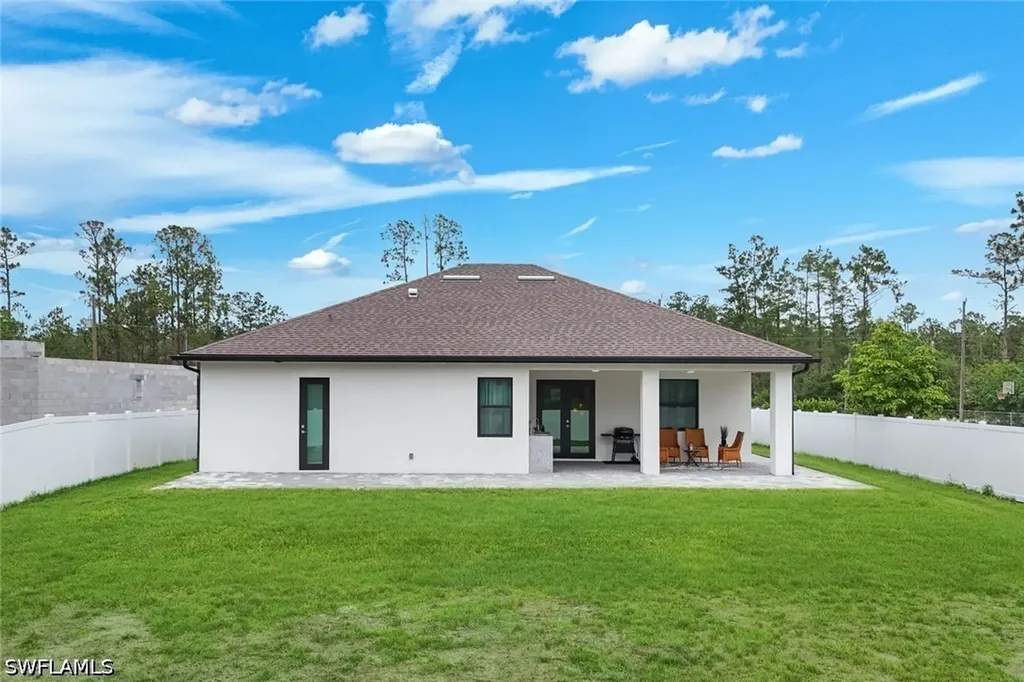 4234 27th Avenue NE Naples FL 34120