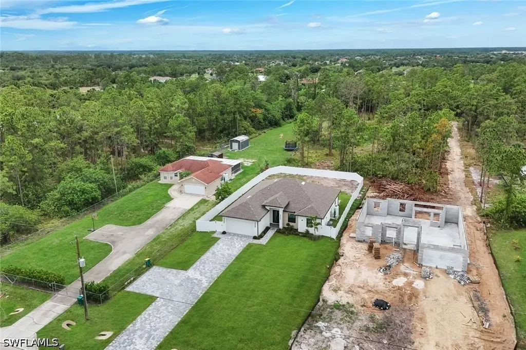 4234 27th Avenue NE Naples FL 34120