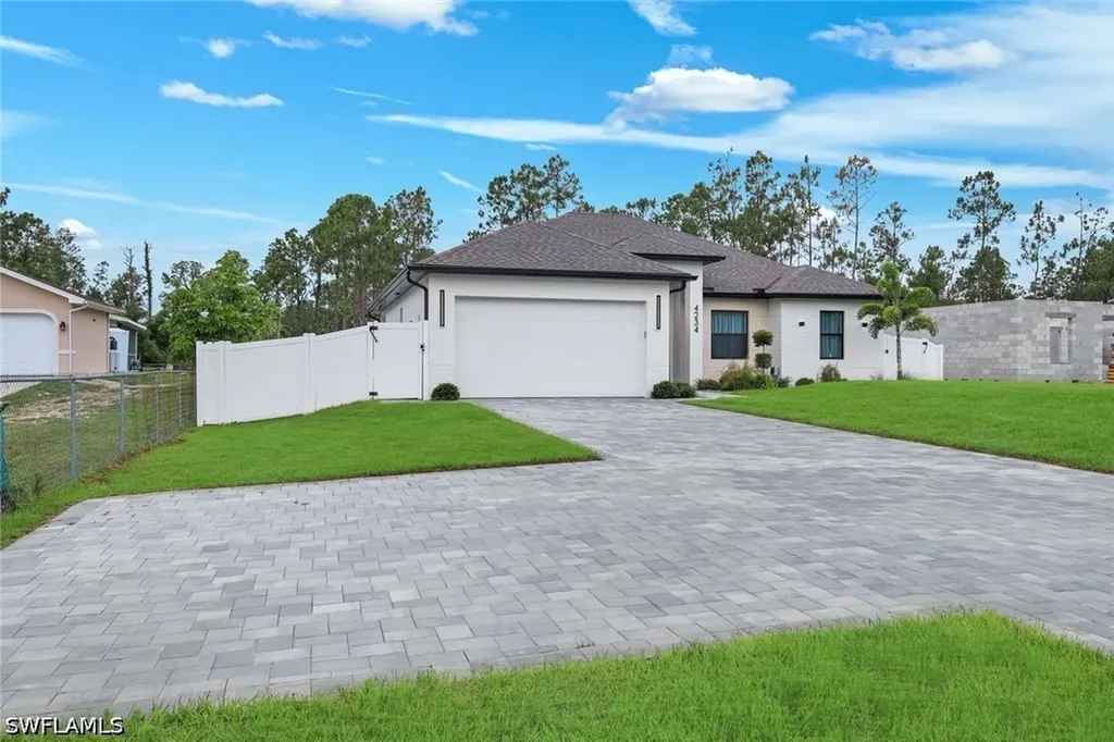 4234 27th Avenue NE Naples FL 34120