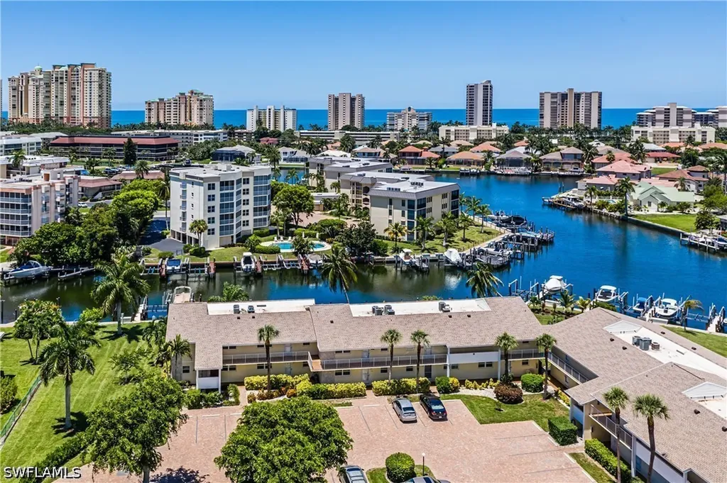 Marco Island FL, 860 Panama Court, Unit 206