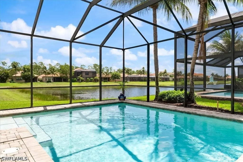 3264 Pacific Drive Naples FL 34119