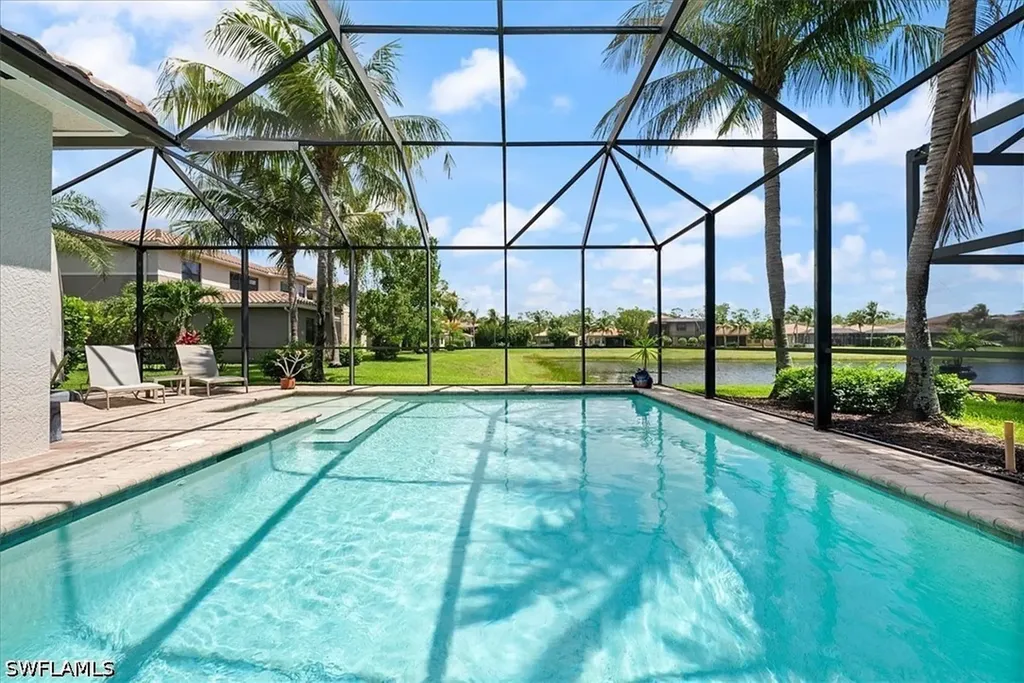 3264 Pacific Drive Naples FL 34119