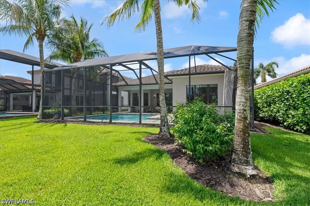 3264 Pacific Drive Naples FL 34119