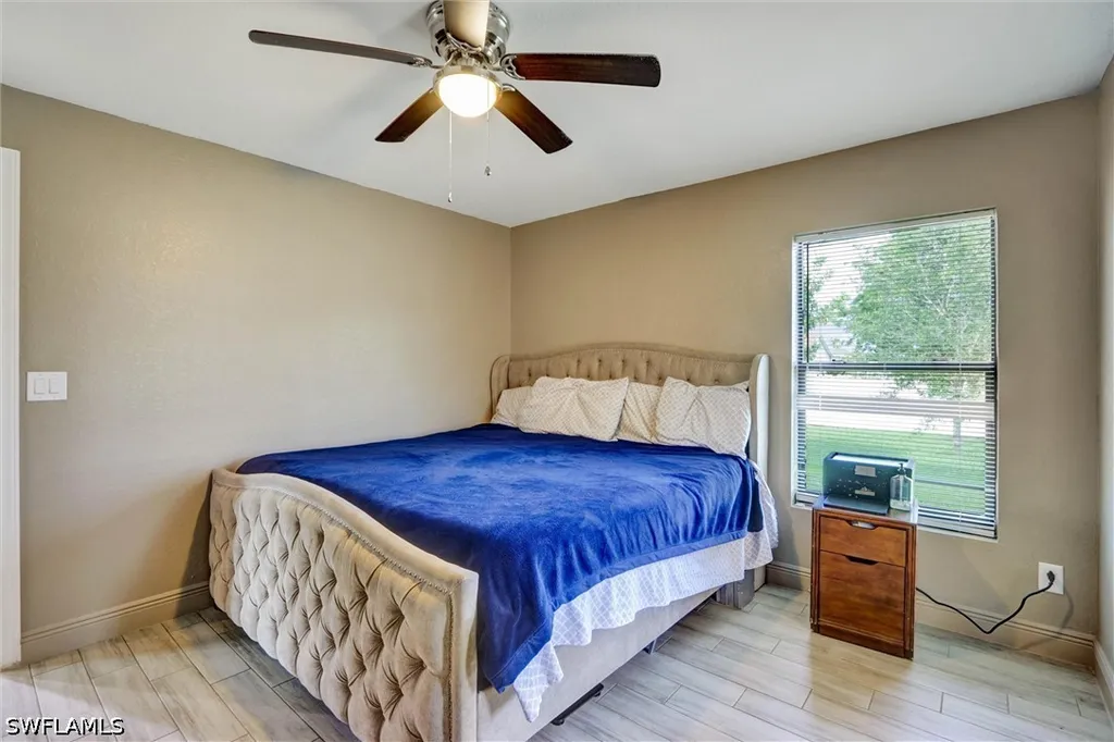 1317 NE 4th Place Cape Coral FL 33909