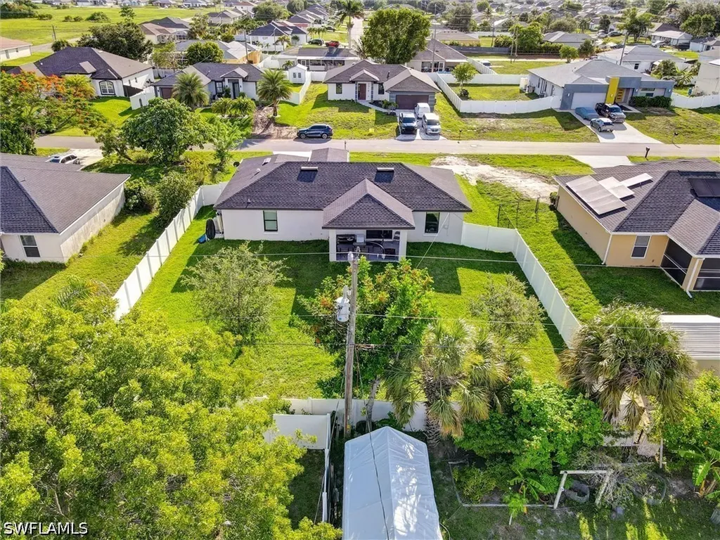 1317 NE 4th Place Cape Coral FL 33909