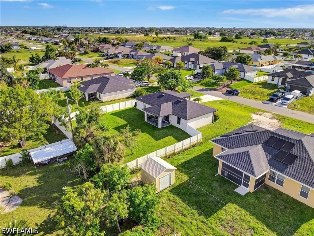 1317 NE 4th Place Cape Coral FL 33909