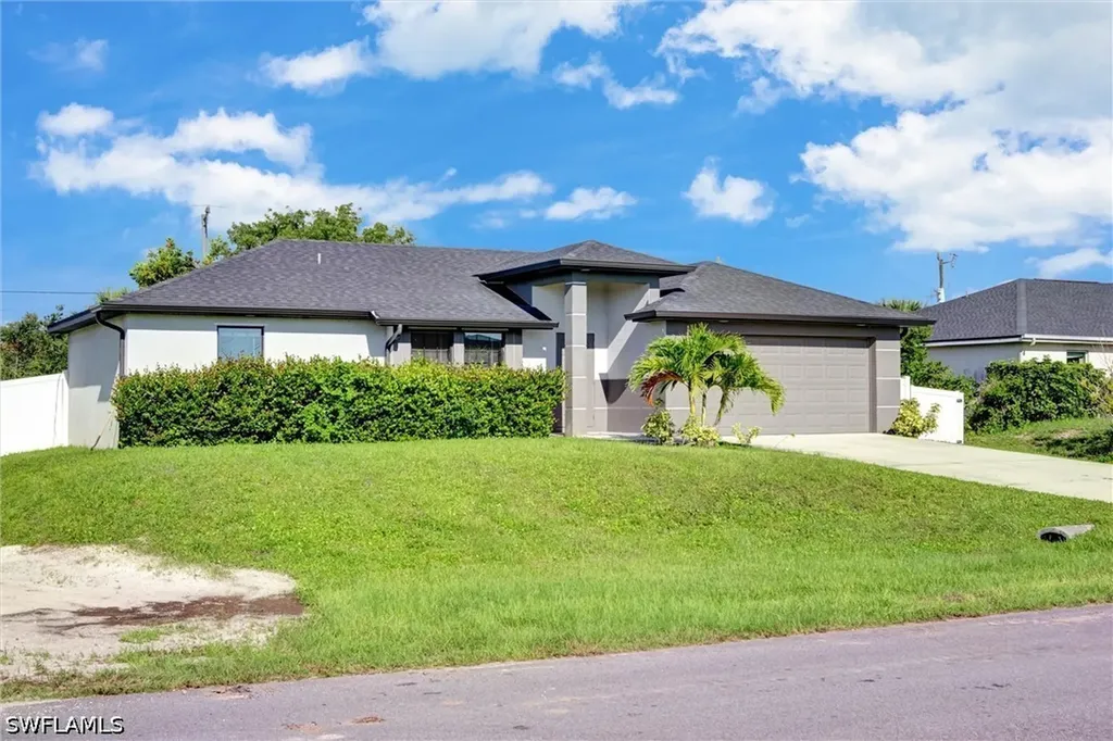 1317 NE 4th Place Cape Coral FL 33909