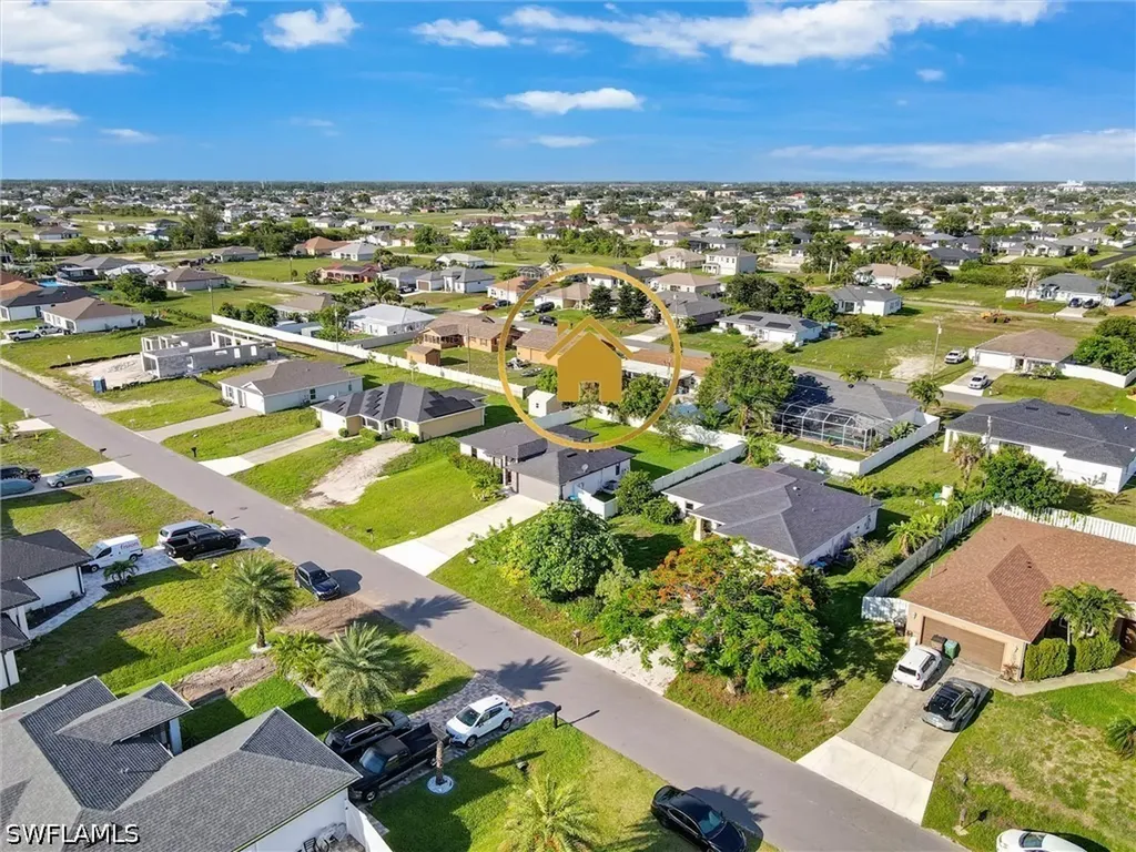 1317 NE 4th Place Cape Coral FL 33909