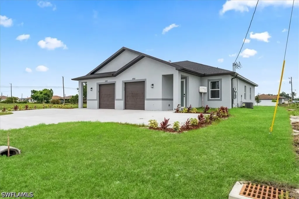 1812/1814 NE 8th Place Cape Coral FL 33909