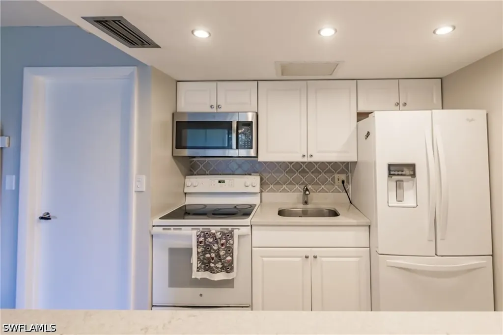 3 Bob O Link Court Naples FL 34105