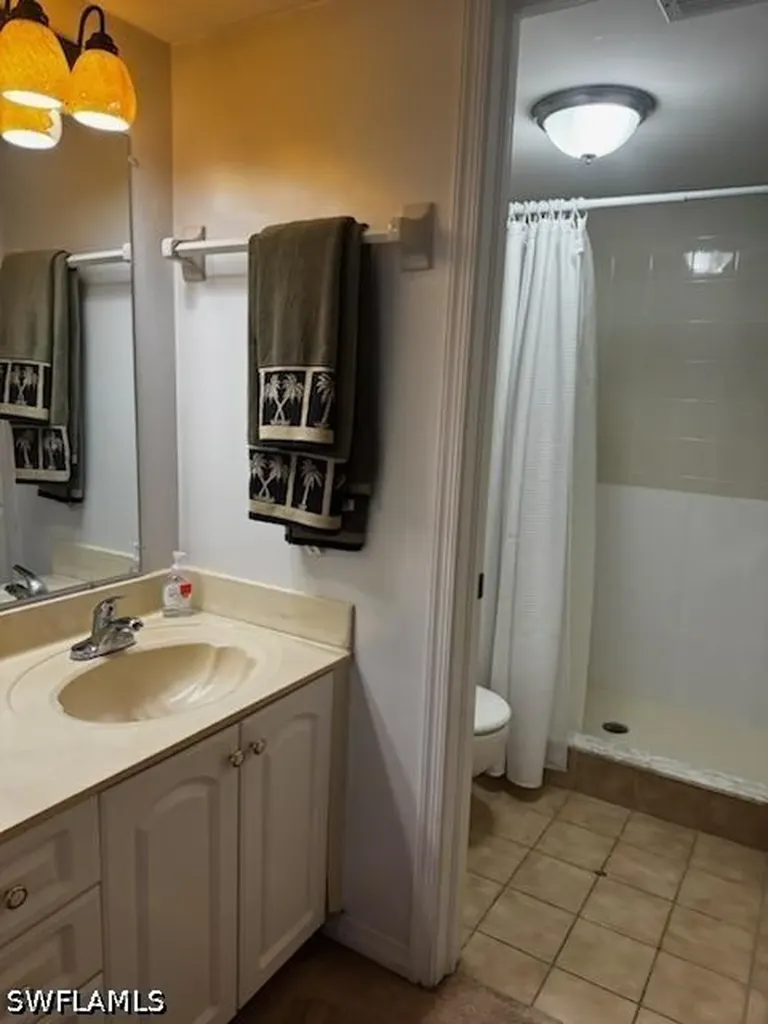 3061 Sandpiper Bay Circle Naples FL 34112