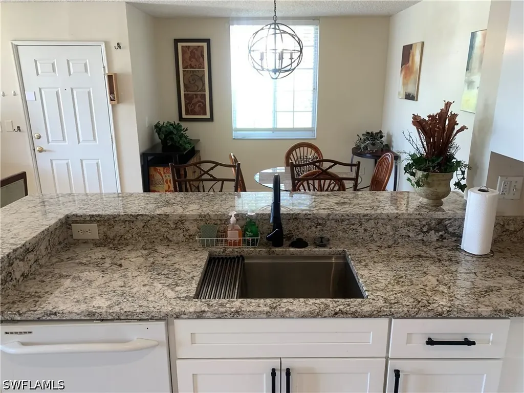 1275 Wildwood Lakes Boulevard Naples FL 34104