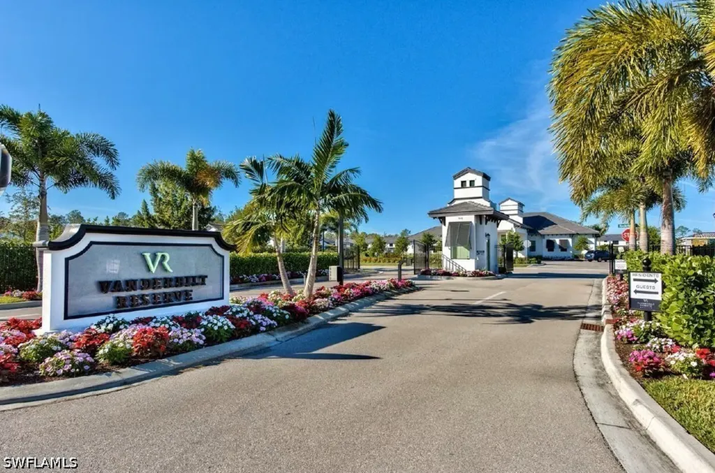 7624 Morgan Way Naples FL 34119