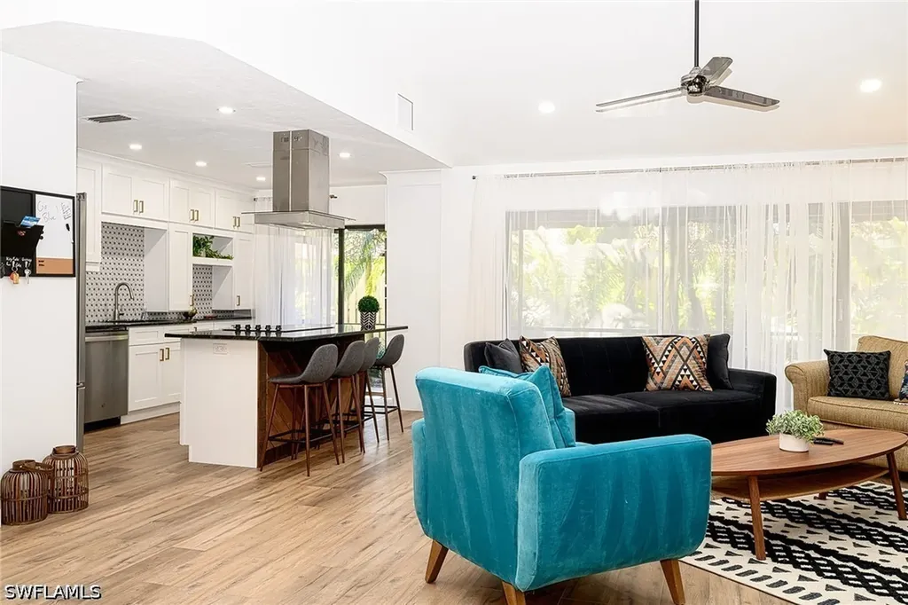 772 Reef Point Circle Naples FL 34108