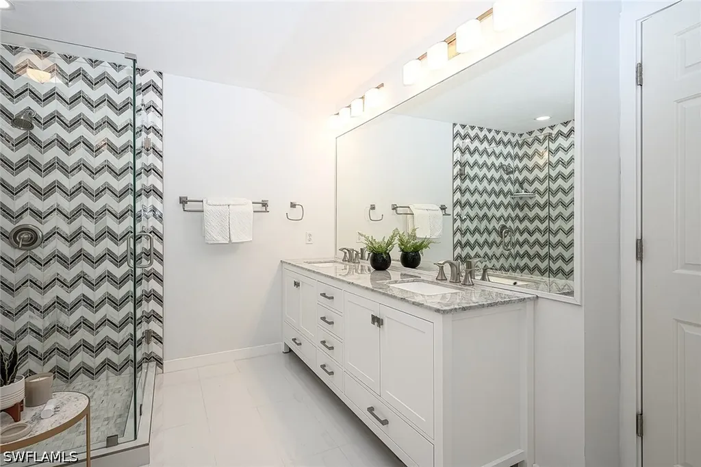 772 Reef Point Circle Naples FL 34108