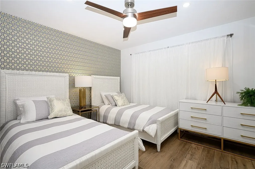 772 Reef Point Circle Naples FL 34108