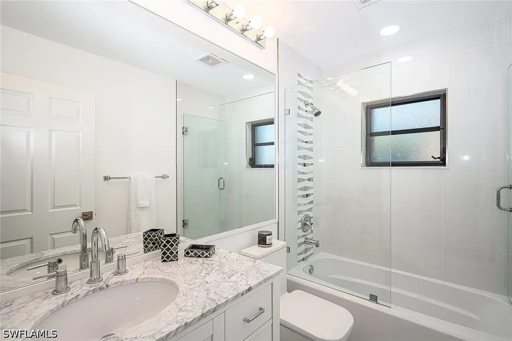 772 Reef Point Circle Naples FL 34108