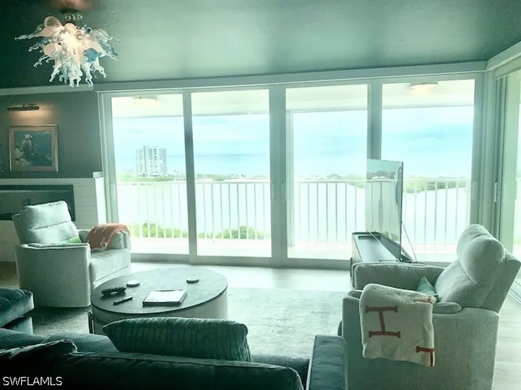 5550 Heron Point Drive Naples FL 34108