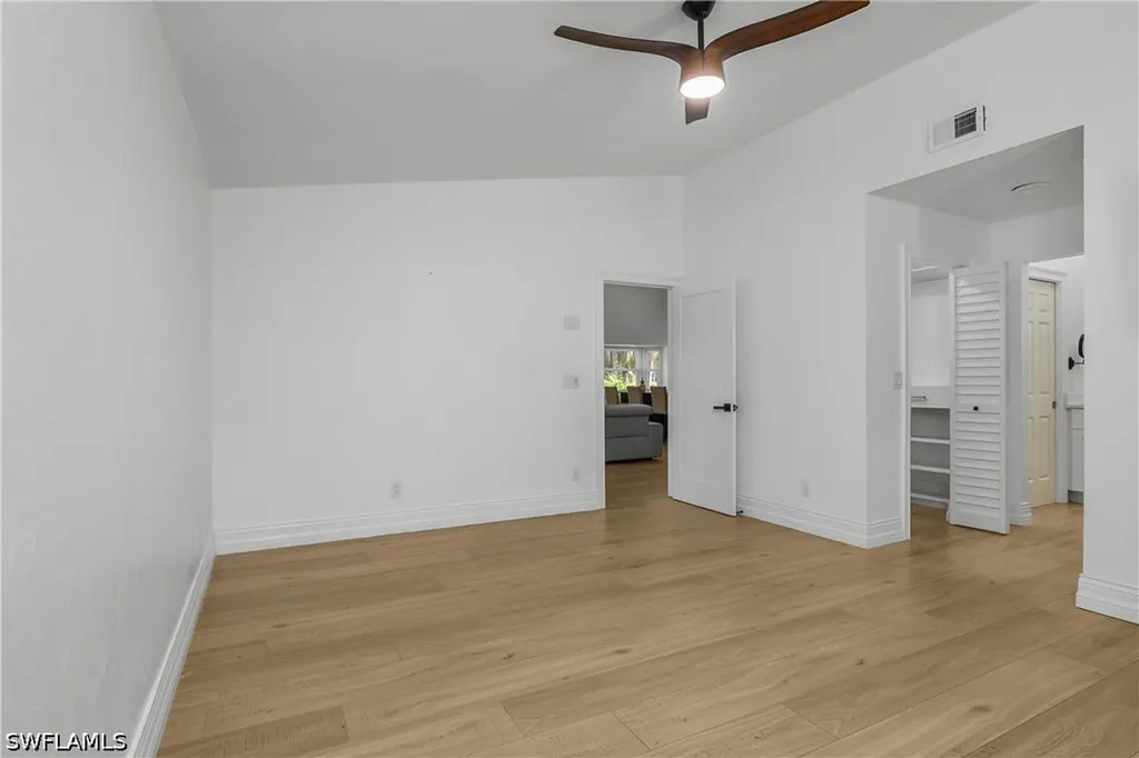 401 Countryside Drive Naples FL 34104