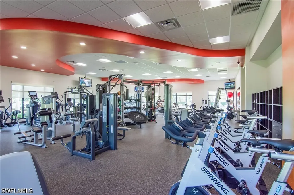 401 Countryside Drive Naples FL 34104