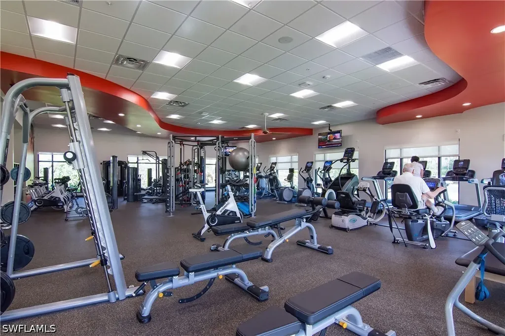401 Countryside Drive Naples FL 34104