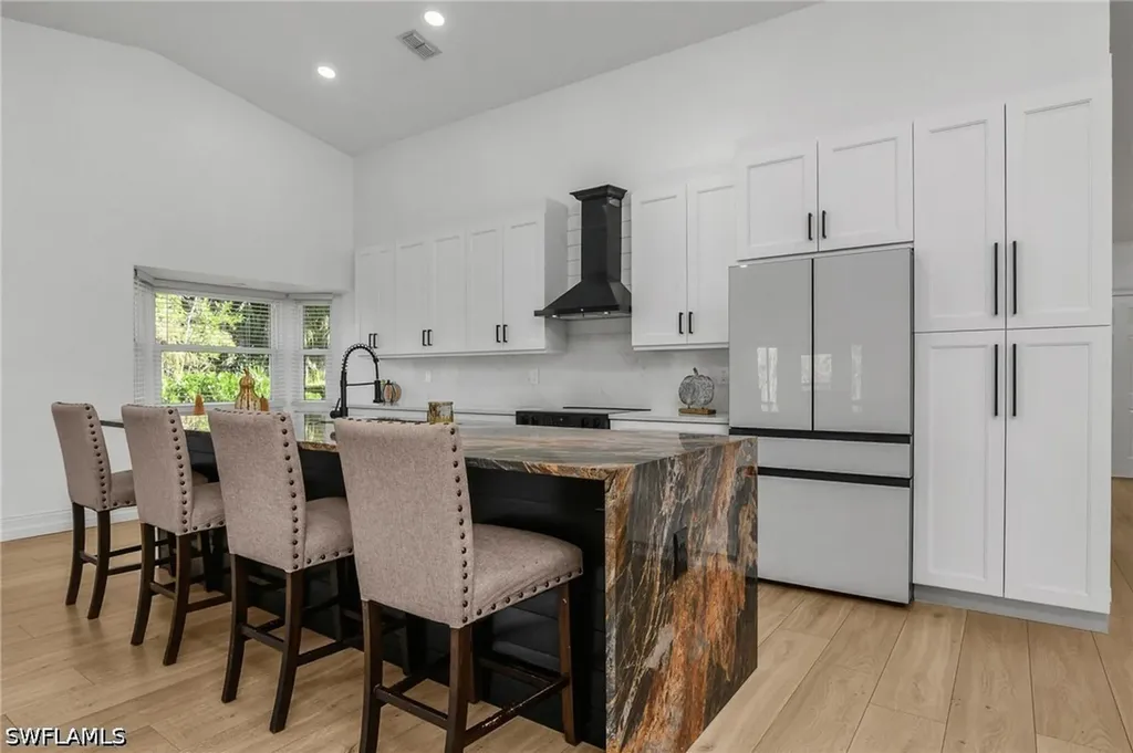 401 Countryside Drive Naples FL 34104