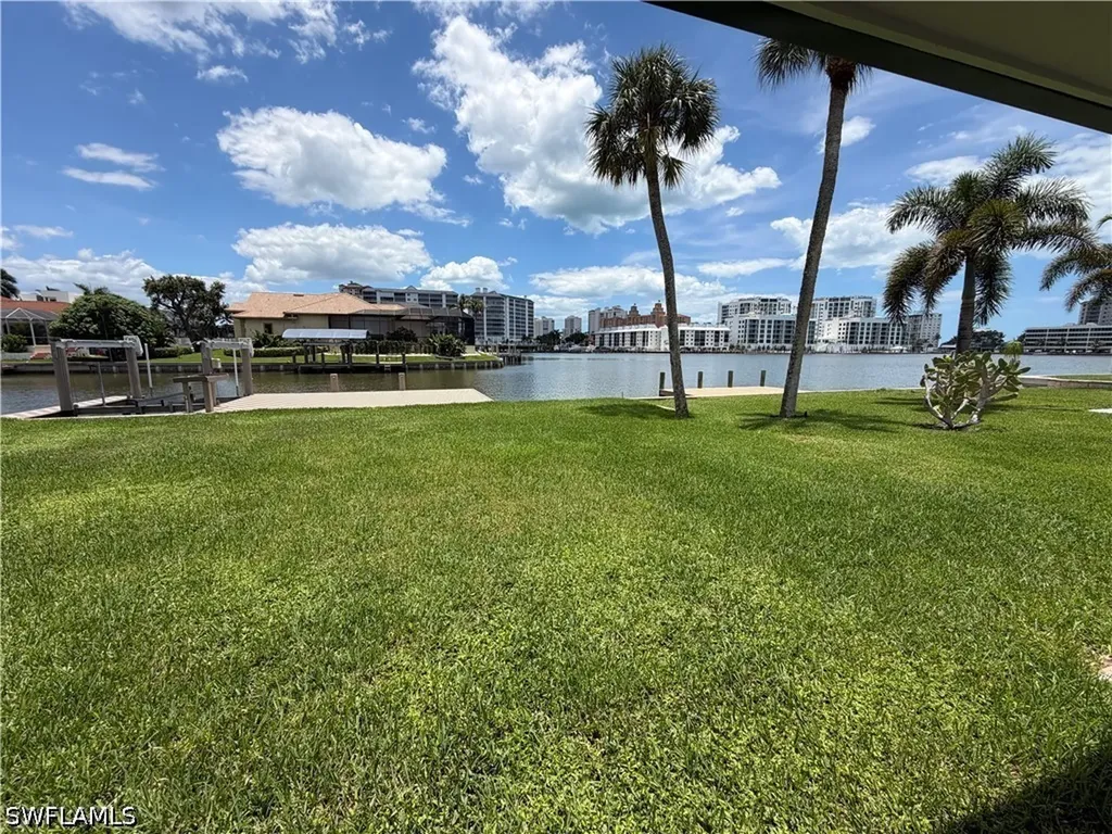432 Oak Avenue Naples FL 34108